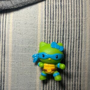 Hello Kitty TMNT Leonardo McDonalds Happy Meal Toy Blue Mask
